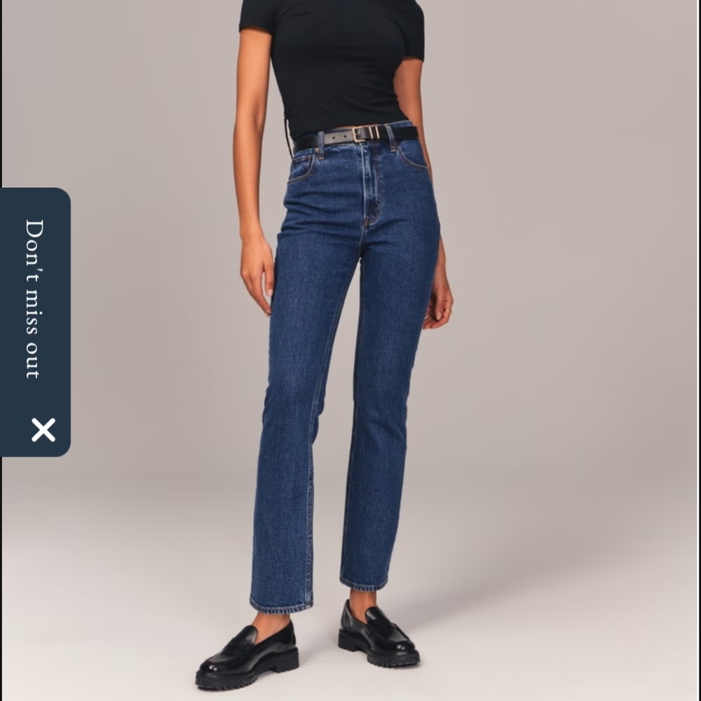 Abercrombie And Fitch Ultra High Rise Ankle Straight Jean Size 30